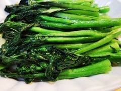 -鹏城人家海鲜酒家·23年老字号(较场尾店)