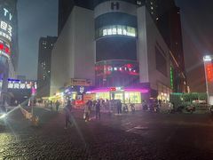 -海亮广场大酒店(万象城中山路地铁站店)