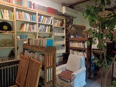 -斯多格书乡(北京大学畅春园店)