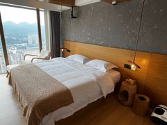 -闲隅江景艺术酒店(解放碑洪崖洞总店)