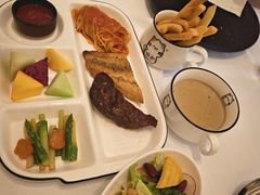 -马克西姆俄罗斯餐厅(通亚街店)