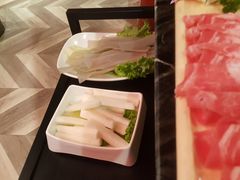 -热火朝天鲜切牛肉火锅(南强街巷店)