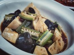 -肆海小川菜酒馆Wine Bistro (青年路店)