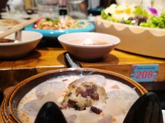 -老牌坊云南鱼豆花火锅(哈西万达店)