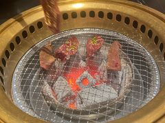 -山川小町·极番烧肉(新地假日广场店)
