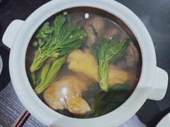 老虎牙野生蛎蝗汤-甄御•海鲜新青岛菜(麦岛店)