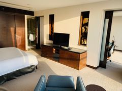 -青岛海尔洲际酒店