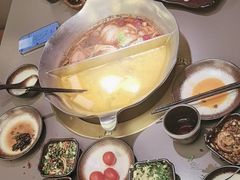 -湊湊火锅·茶憩(南京万象天地店)