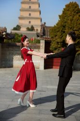 -红番婚纱礼服