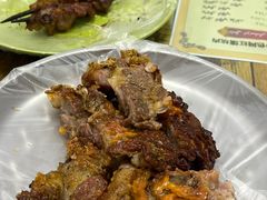 -艾力江和田馕坑烤肉店