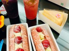 草莓魔法棒-奈雪的茶(苏宁广场店)