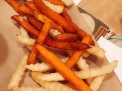 -必胜客(百联又一城店)