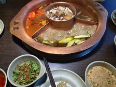 -滇釜火锅·能喝汤的火锅(车公庄店)