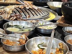 -GOGIYA·咕叽吖韩国传统烤肉店(东方新天地店)