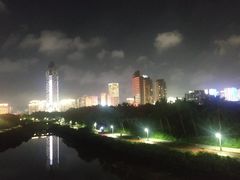 -万绿园