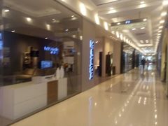 -红星美凯龙国际家居博览中心至尊mall停车场