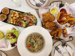 -露露家咖啡店