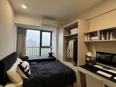 -东方体育中心(地铁站)