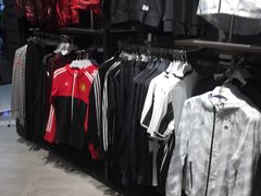 -adidas(正佳广场店)