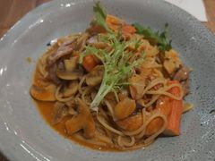 -玛格萝妮(汇智国际商业中心店)