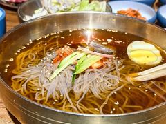 -明洞阿姨·韩式酱蟹烤肉·创意料理(三元桥店)