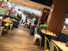 大堂-小鱼小牛·鱼牛干锅·脆鱼火锅(世欧广场店)