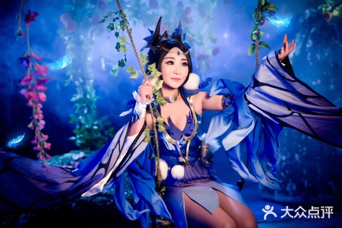 九月鹰飞汉服摄影工作室图片