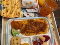 -蓝精灵乐园·世茂精灵之城主题乐园