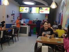 大堂-螺小胖柳州螺蛳粉(钟楼总店)