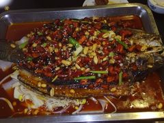 烤鱼-鸣记脆皮烤鱼·海鲜烤鱼(三八广场店)