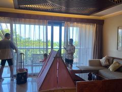 -三亚湾海居铂尔曼度假酒店