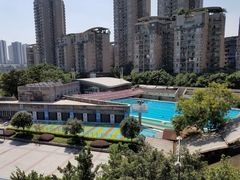 -朱毅育龙游泳俱乐部