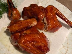 脆皮乳鸽-新荣记(BFC外滩金融中心店)