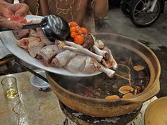 -广味炭炉鸡煲(宝业路分店)