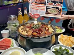 -辣尚瘾·烤鱼·新川菜(牡丹园直营店)