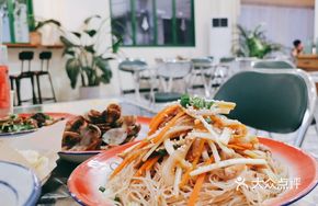 Jindi Special Noodle Rice Bowl