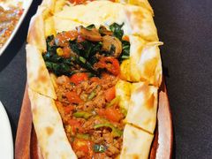 四季皮塔饼-Efes Turkish & Mediterranean Cuisine 艾菲斯餐厅(陆家嘴店)