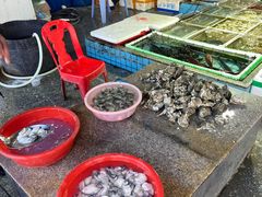 -霞涌市场海鲜摆卖区