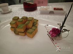 -亢龙太子酒轩(东湖店)