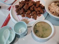 -乔家小院•非遗驴肉•本地小海鲜(滨河路店)