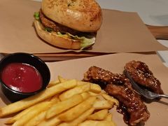 -必胜客(松雷店)