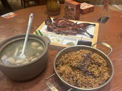 -老滇山寨•云南特色菜•地方菜•民族风情歌舞表演(金碧店)