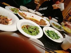 -鱼鲜饭香·招牌汽锅剁椒鱼头王