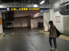 -万象城-停车场