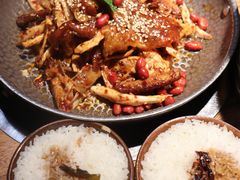 -吃饭皇帝大土家民族菜(正大广场店)