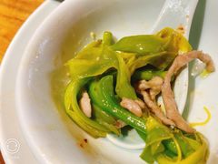 -头上红煨盐鸡·非遗院子餐厅