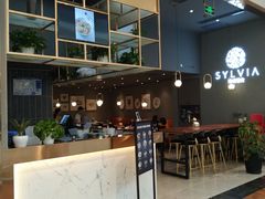 -POKEE VIA&Brunch·维娅(重庆来福士店)