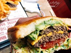 -The Habit Burger Grill 哈比特汉堡(爱琴海店)