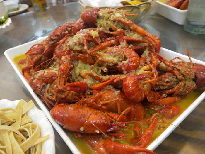 虾小帅龙虾馆(东风家园店)-"非常好吃!三天两头吃!三天不吃就想!哈哈.