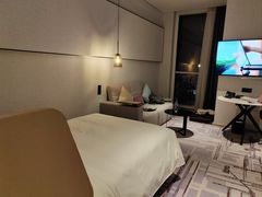 -大连星海皇冠假日酒店